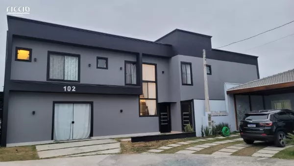 Casa em condomínio com 3 quartos à venda em Jardim Jacinto Jacareí