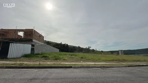 Terreno à venda em Condomínio Recanto da Baronesa São José dos Campos