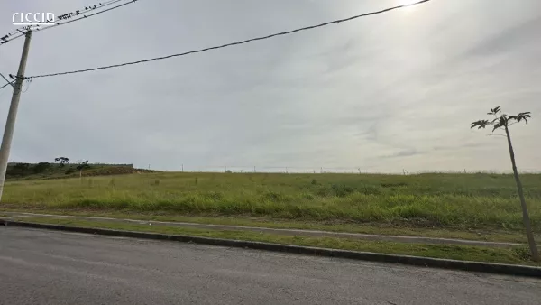 Terreno à venda em Condomínio Recanto da Baronesa São José dos Campos