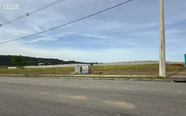 Terreno à venda em Condomínio Recanto da Baronesa São José dos Campos
