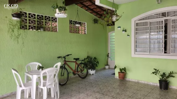 Casa com 3 quartos à venda em Jardim das Indústrias São José dos Campos