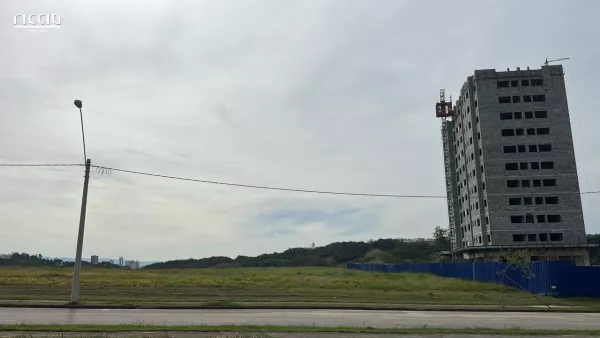 Terreno à venda em Condomínio Recanto da Baronesa São José dos Campos