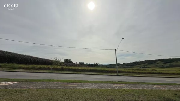 Terreno à venda em Condomínio Recanto da Baronesa São José dos Campos