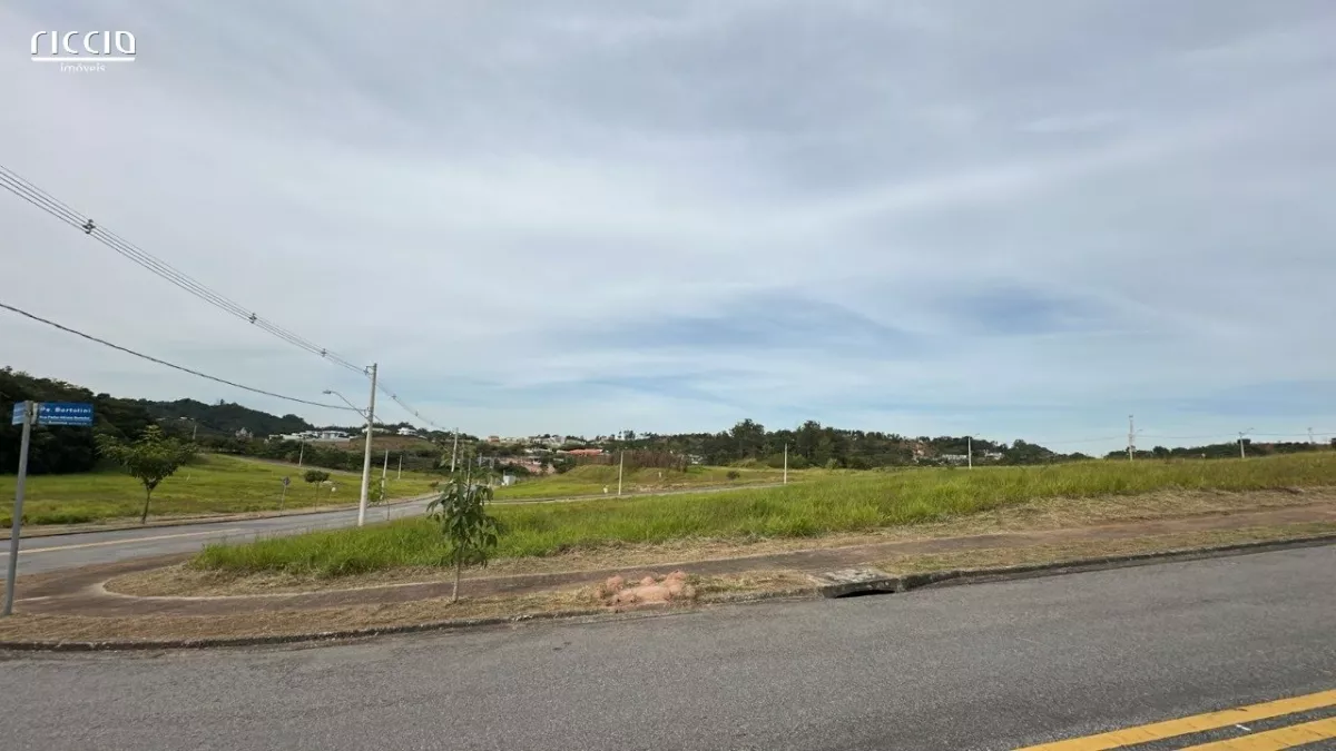 Terreno à venda em Condomínio Recanto da Baronesa São José dos Campos