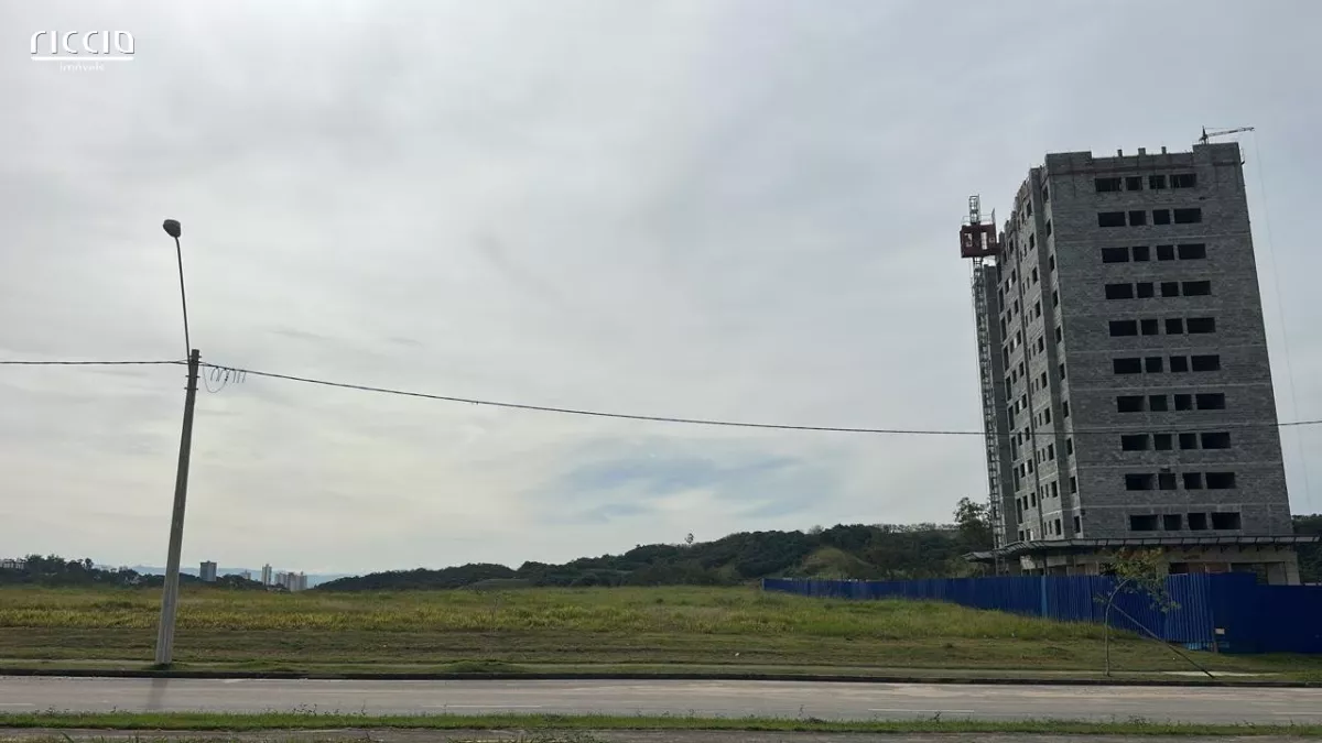Terreno à venda em Condomínio Recanto da Baronesa São José dos Campos