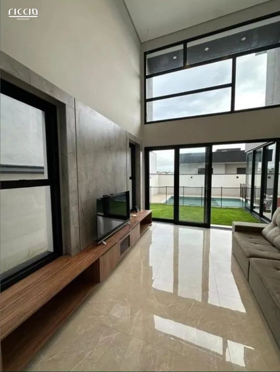 Casa em condomíniocom 4 quartos à venda em Putim São José dos Campos