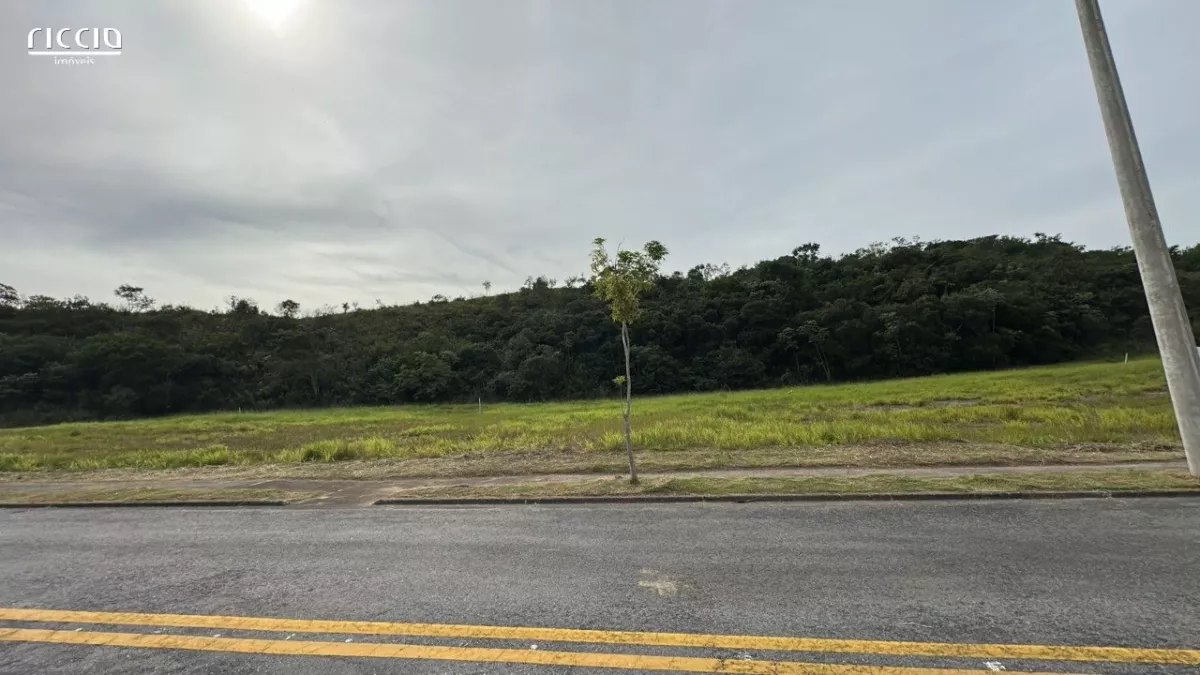 Terreno à venda em Condomínio Recanto da Baronesa São José dos Campos