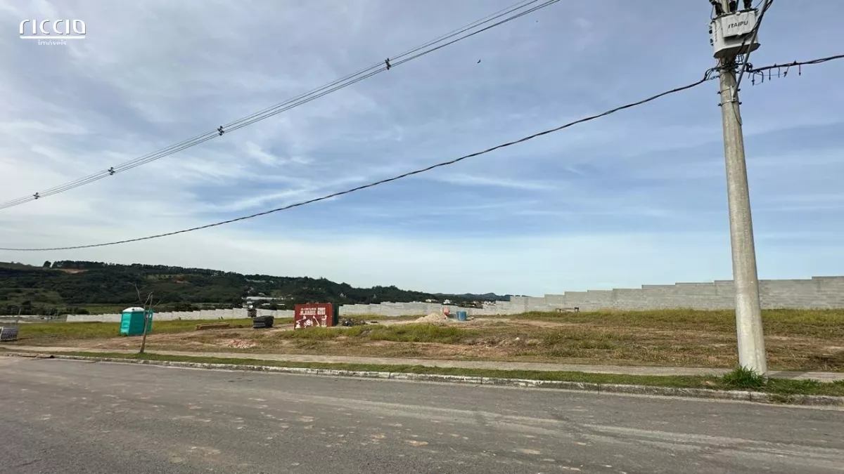 Terreno à venda em Condomínio Recanto da Baronesa São José dos Campos