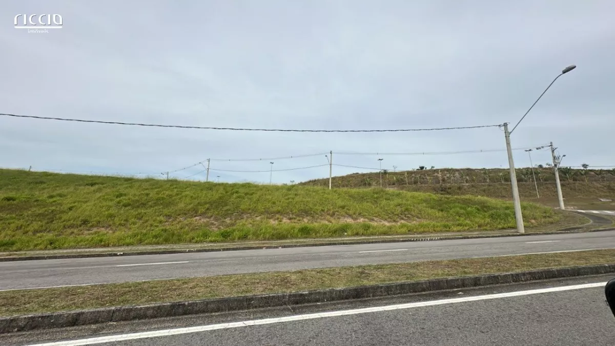 Terreno à venda em Condomínio Recanto da Baronesa São José dos Campos