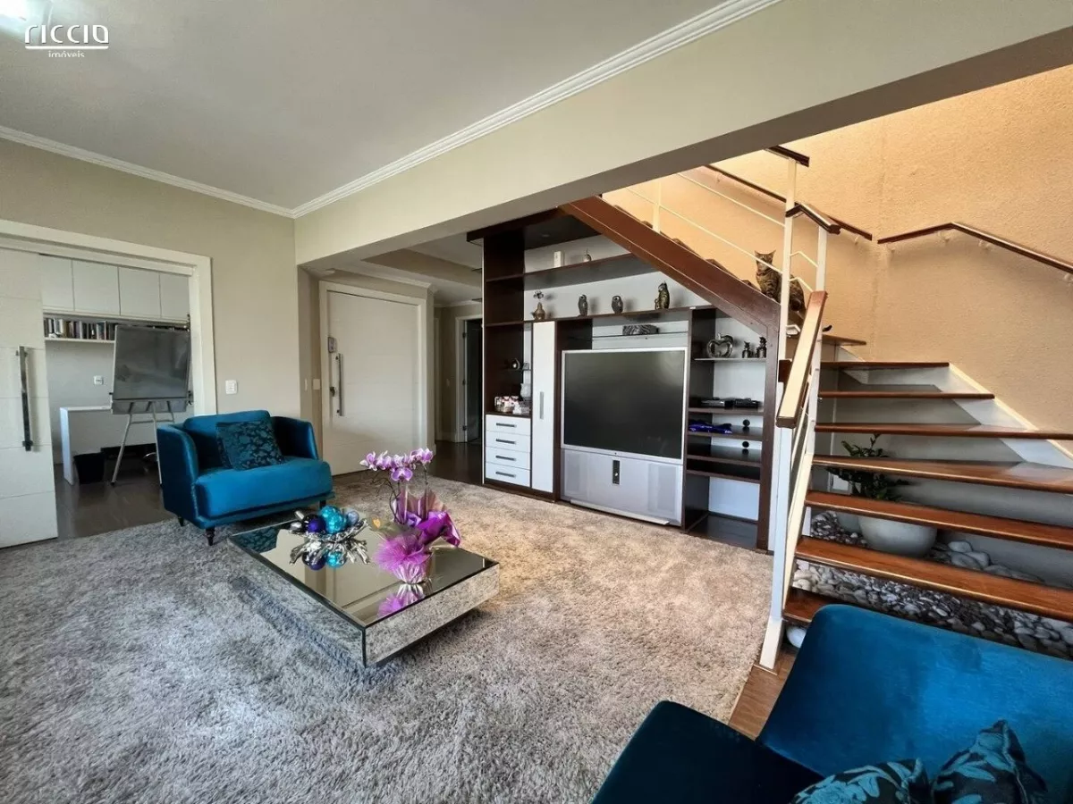 Coberturacom 5 quartos à venda em Vila Guaianazes São José dos Campos