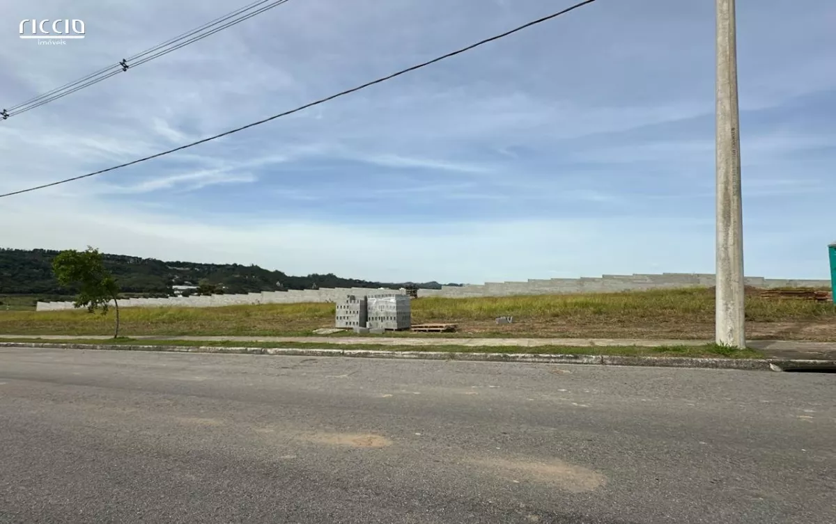 Terreno à venda em Condomínio Recanto da Baronesa São José dos Campos