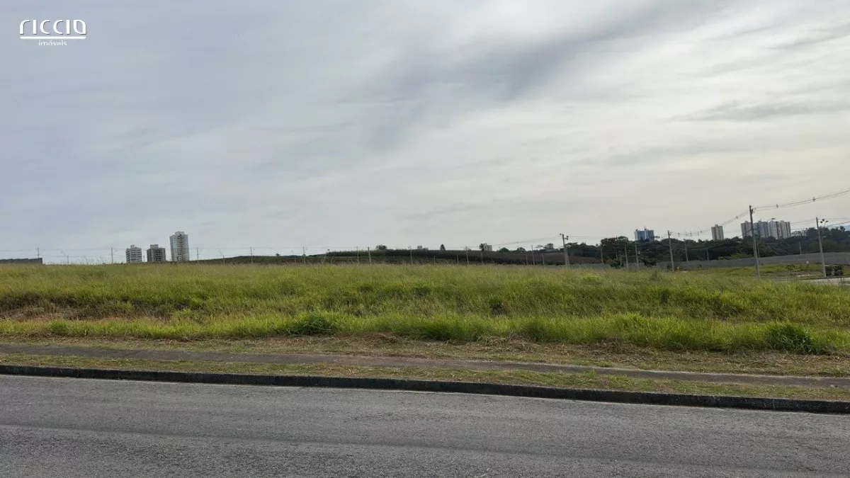 Terreno à venda em Condomínio Recanto da Baronesa São José dos Campos