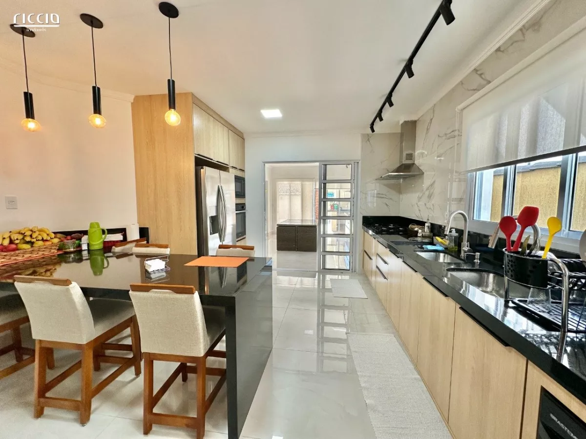 Casa em condomíniocom 4 quartos à venda em Jardim das Colinas São José dos Campos