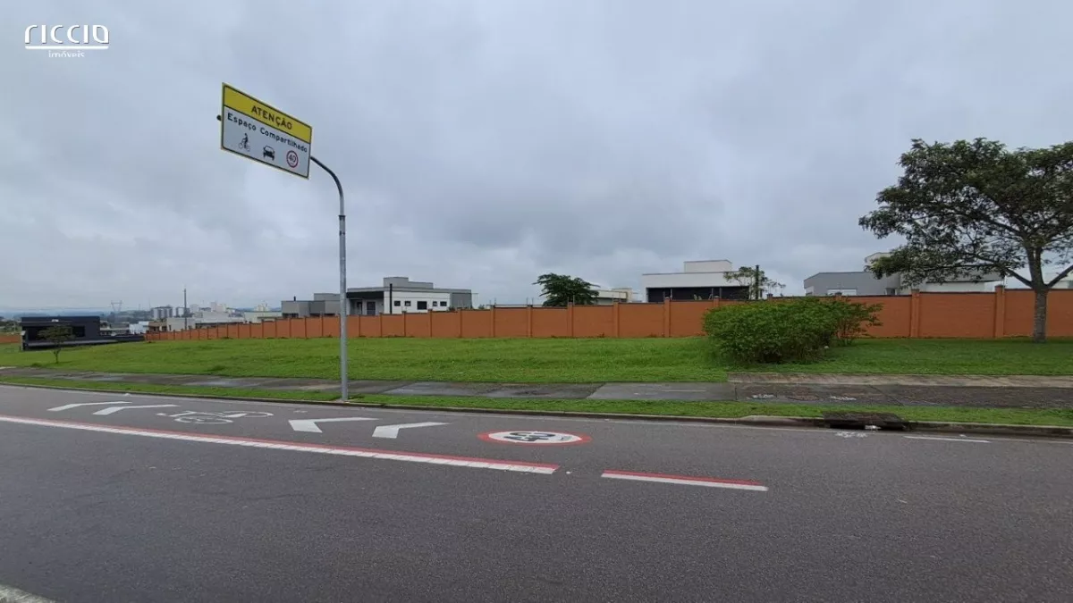 Terreno à venda em Urbanova São José dos Campos