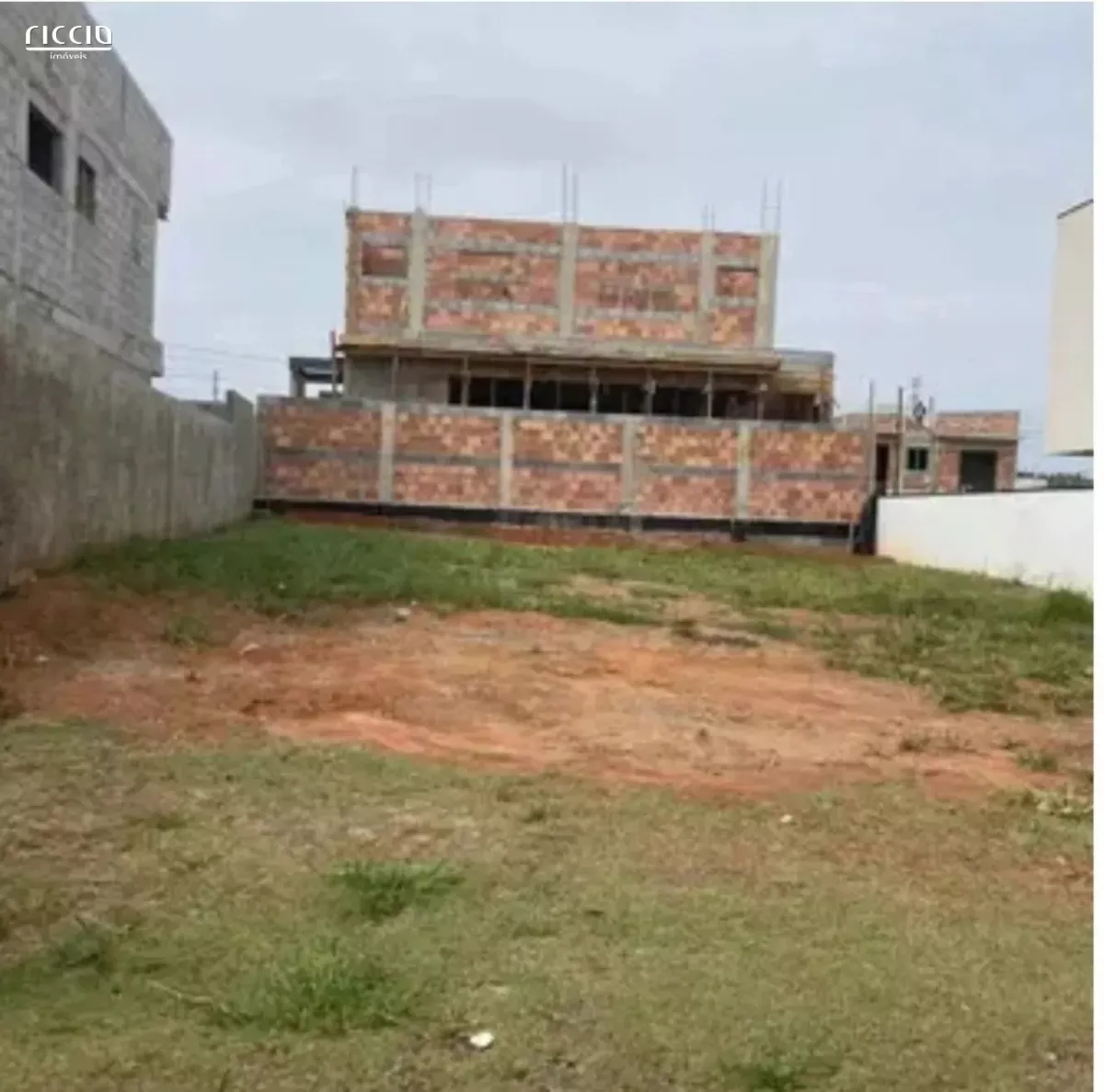 Terreno à venda em Bairro da Floresta São José dos Campos
