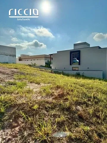 Terreno à venda em Loteamento Verana São José dos Campos