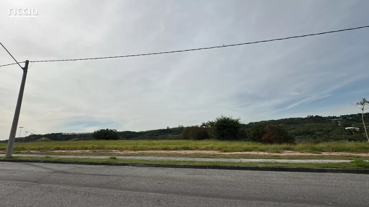 Terreno à venda em Condomínio Recanto da Baronesa São José dos Campos