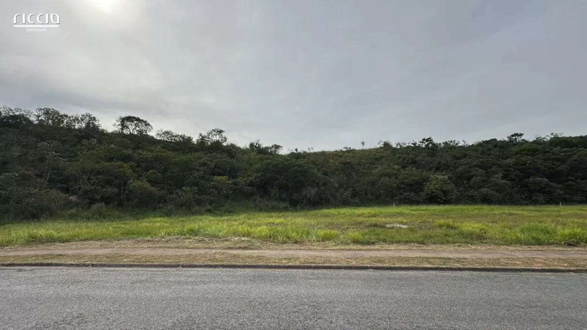 Terreno à venda em Condomínio Recanto da Baronesa São José dos Campos