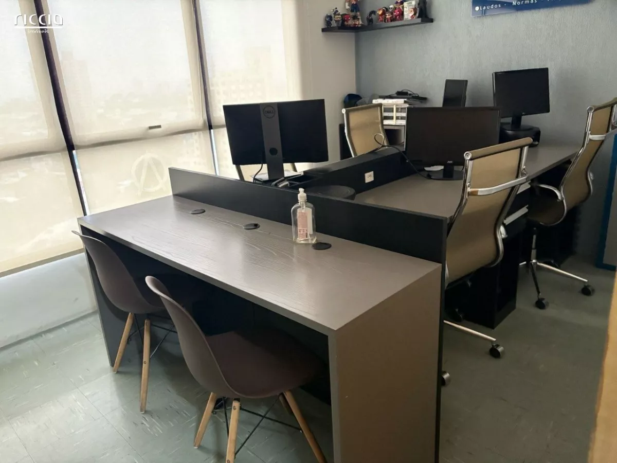 Salas/conjuntos à venda em Jardim São Dimas São José dos Campos