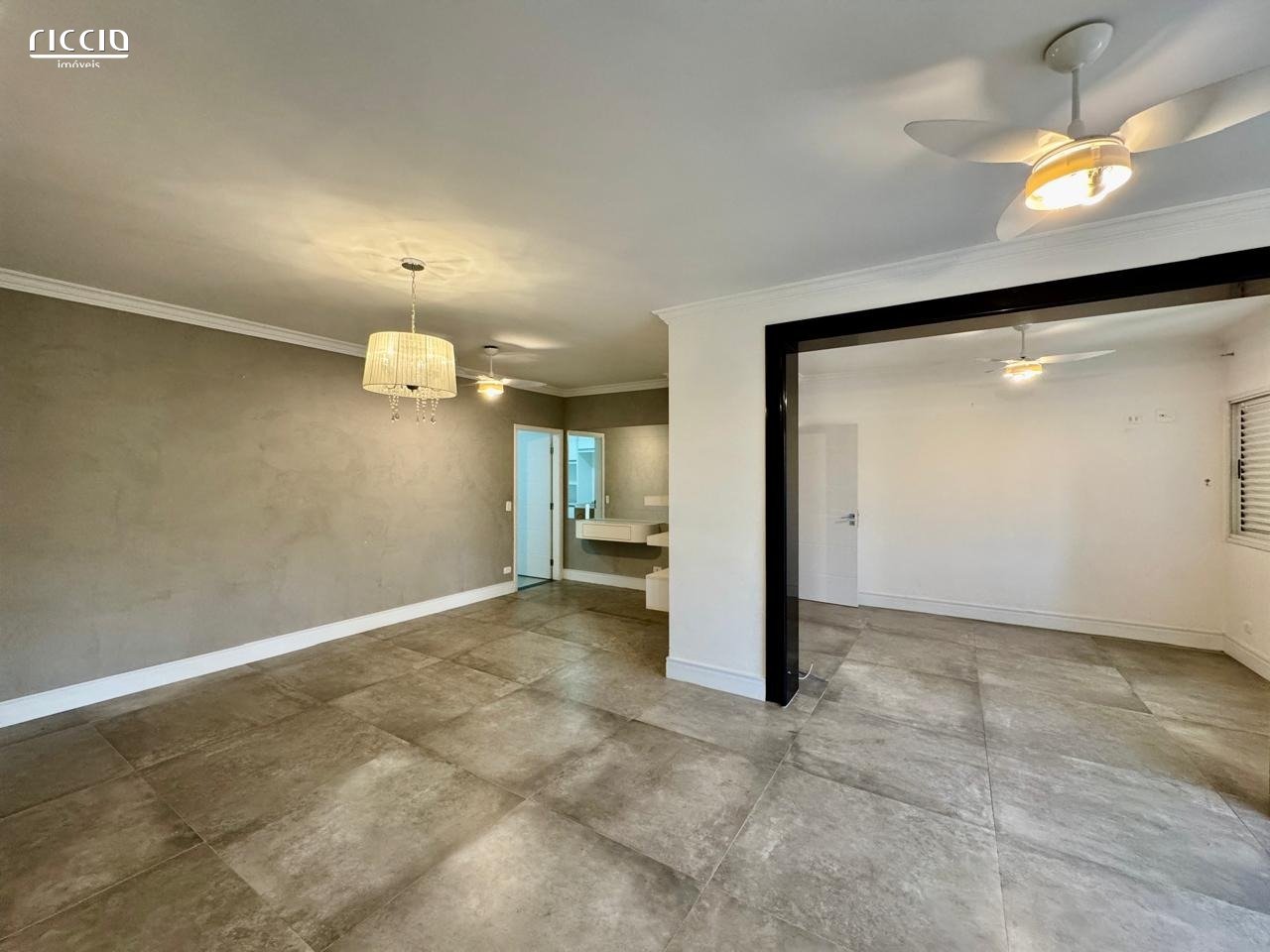 Apartamento em Vila Adyana, São José dos Campos - Riccio Imóveis