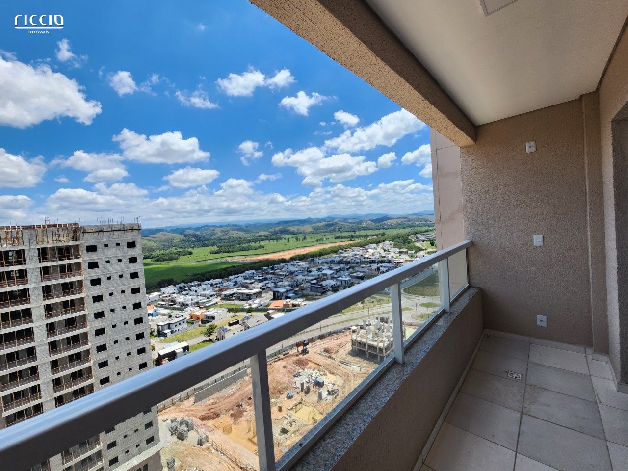 Apartamento em Urbanova, São José dos Campos - Riccio Imóveis