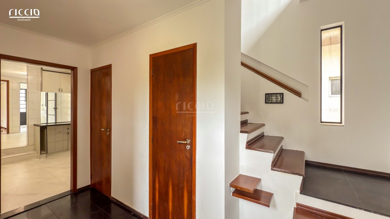 Casa em Condomínio em Jardim das Colinas, São José dos Campos - Riccio Imóveis