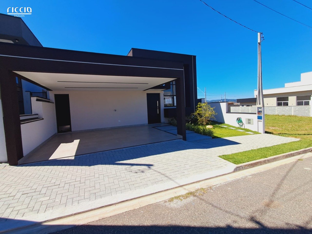Casa em Condomínio em Bairro da Floresta, São José dos Campos - Riccio Imóveis