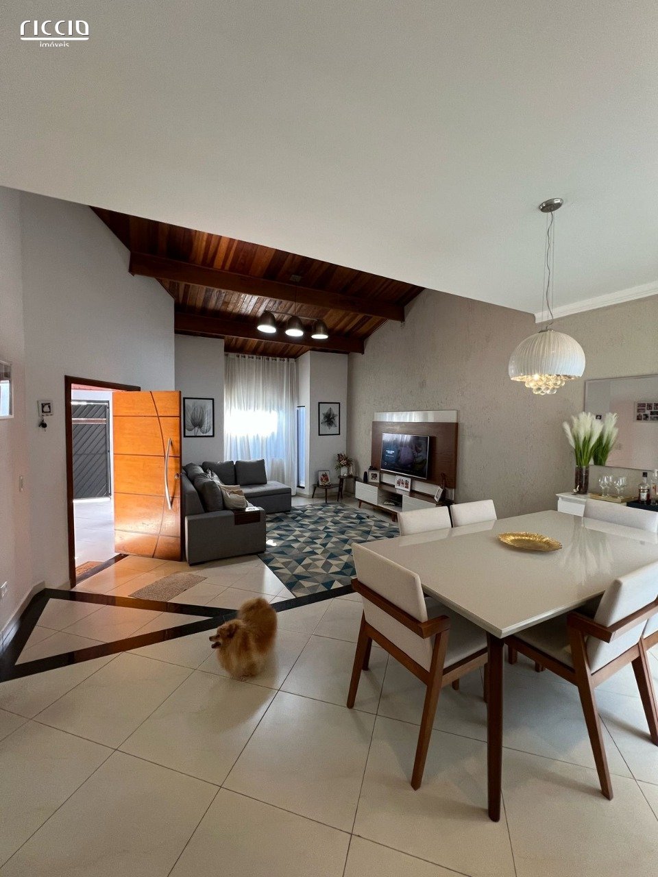 Casa em Villa Branca, Jacareí - Riccio Imóveis