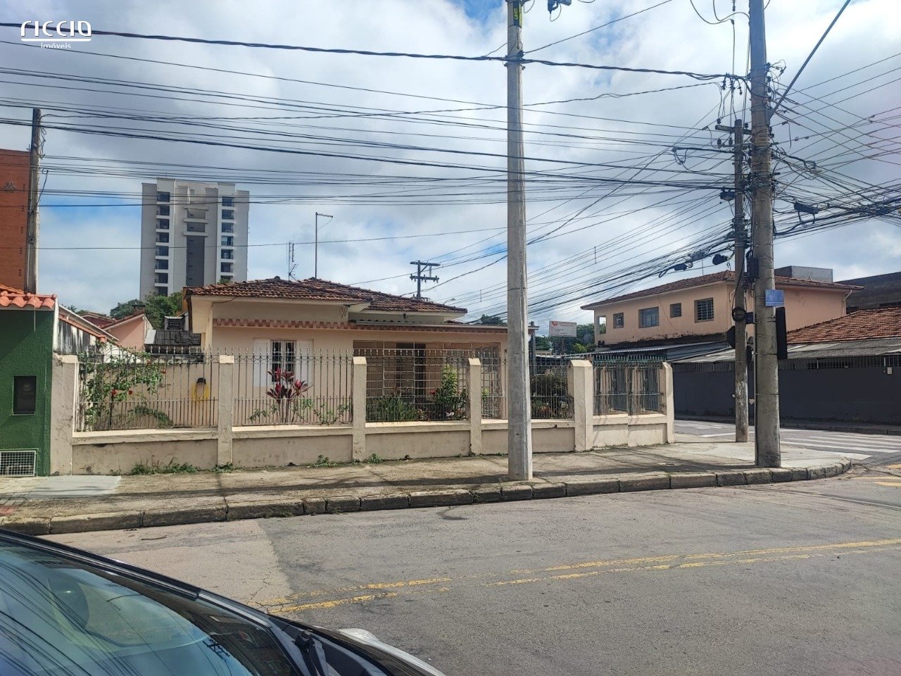 Casa em Parque Industrial, São José dos Campos - Riccio Imóveis