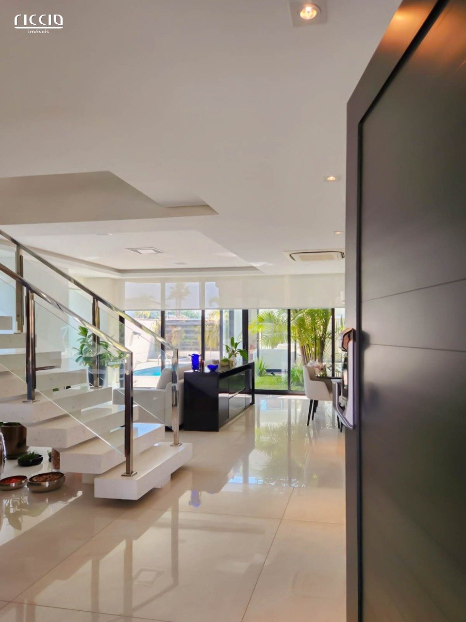 Casa em Condomínio em Urbanova, São José dos Campos - Riccio Imóveis