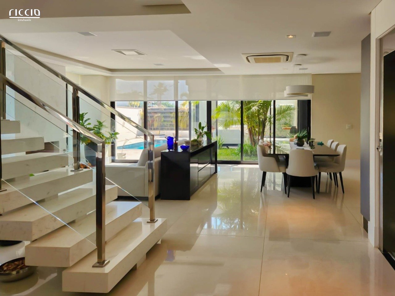 Casa em Condomínio em Urbanova, São José dos Campos - Riccio Imóveis