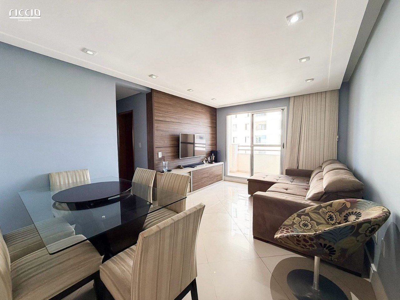 Apartamento em Parque Industrial, São José dos Campos - Riccio Imóveis