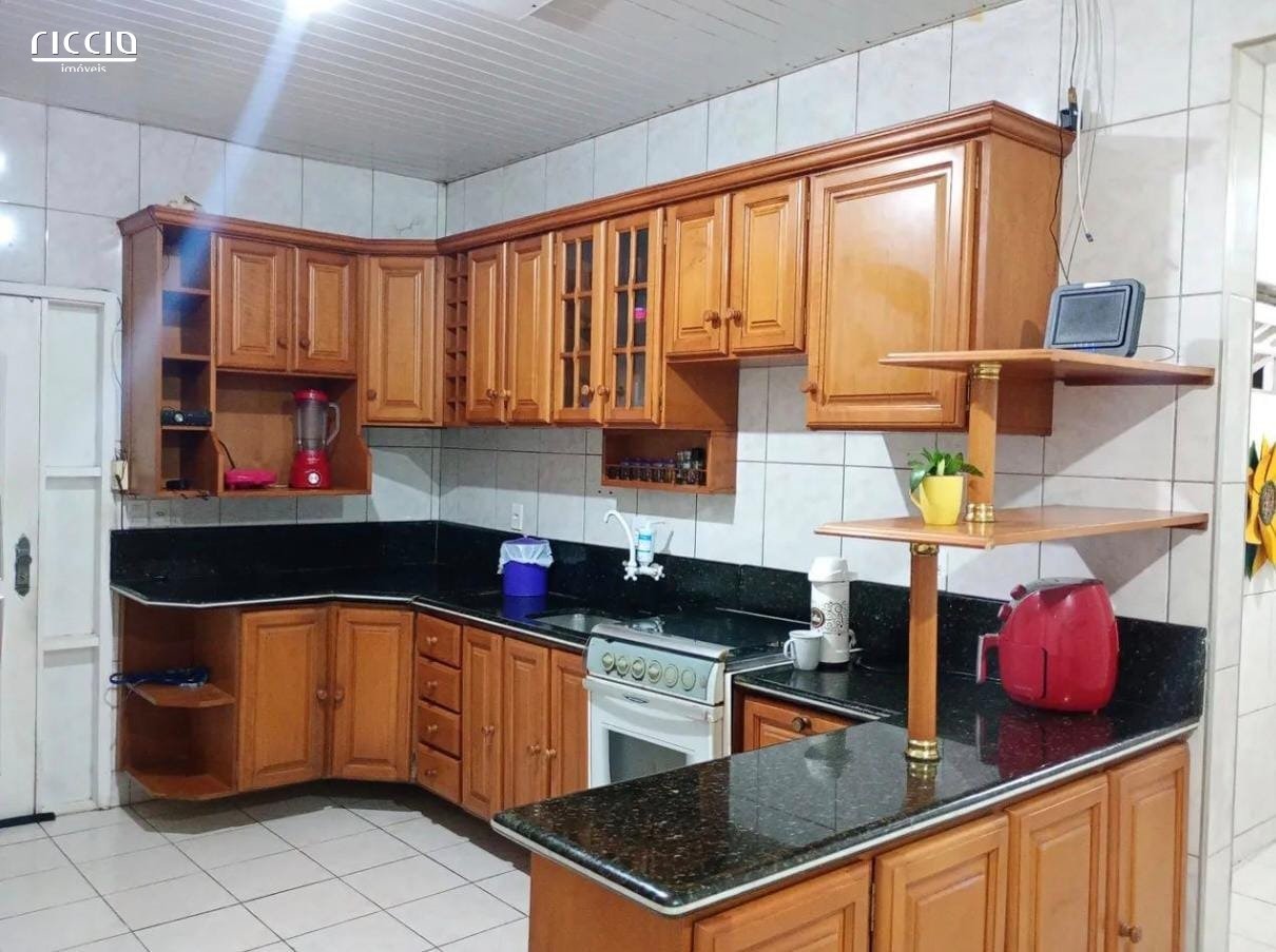 Casa em Condomínio em Urbanova, São José dos Campos - Riccio Imóveis