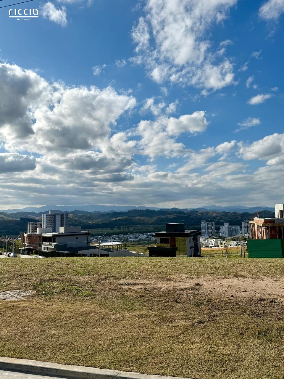 Terreno à venda em Urbanova São José dos Campos