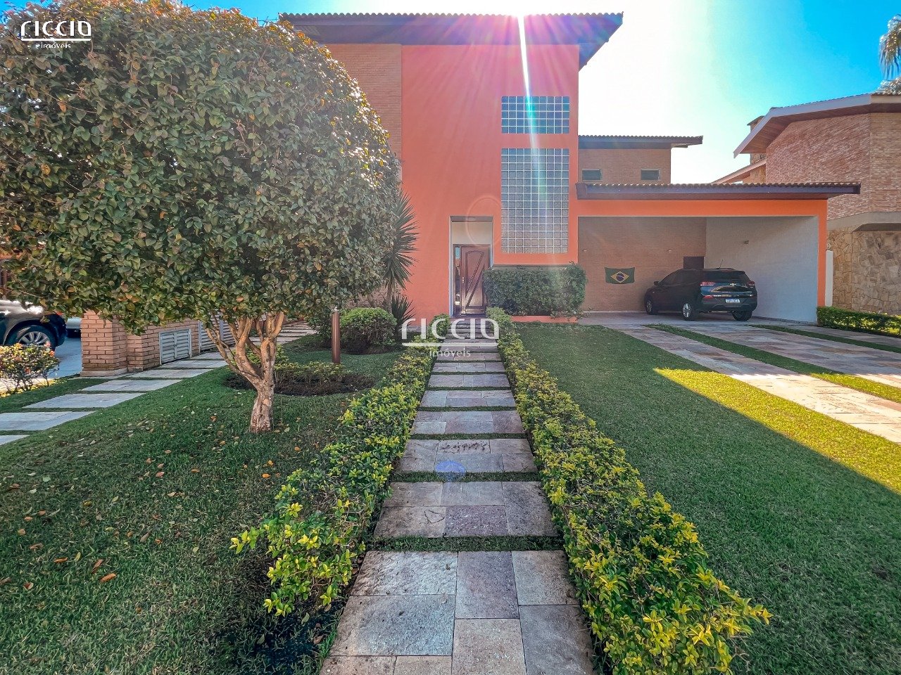 Casa em Condomínio em Esplanada do Sol, São José dos Campos - Riccio Imóveis