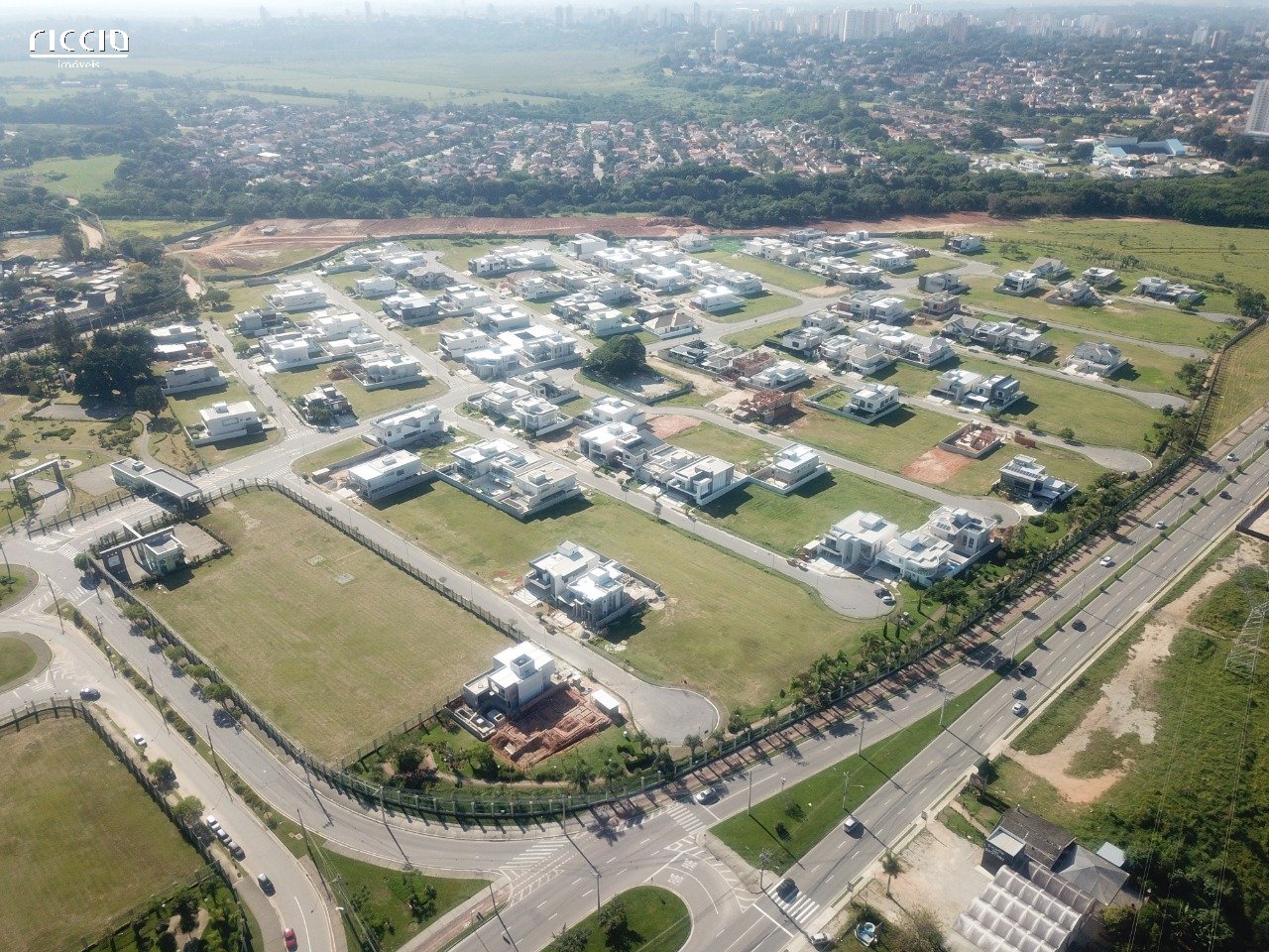Terreno em Urbanova, São José dos Campos - Riccio Imóveis