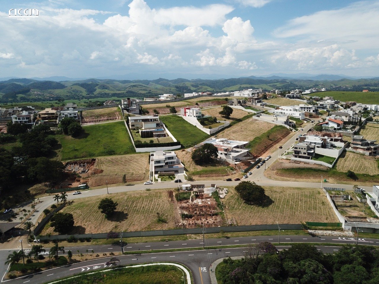 Terreno em Urbanova, São José dos Campos - Riccio Imóveis
