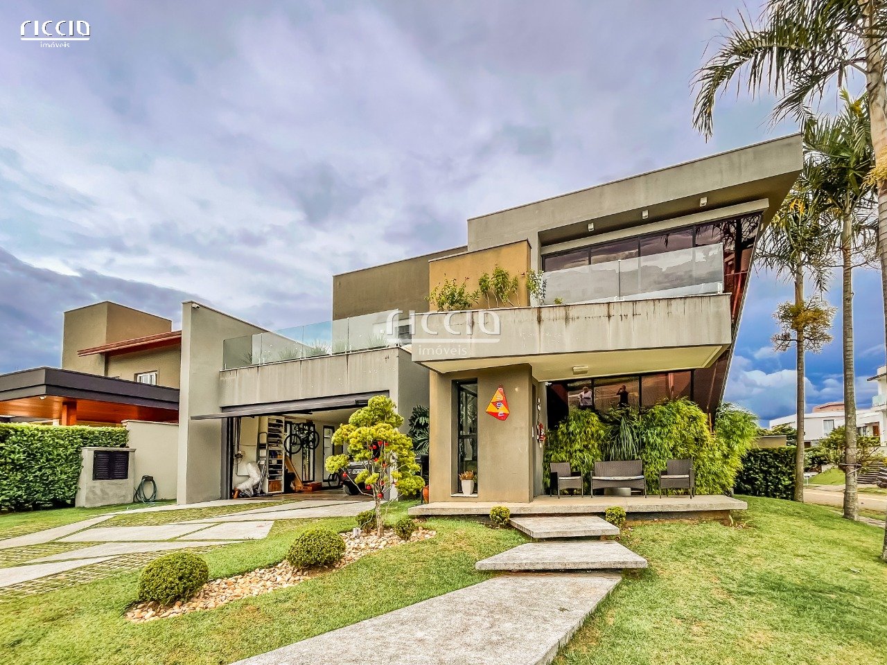 Casa em Condomínio em Urbanova, São José dos Campos - Riccio Imóveis