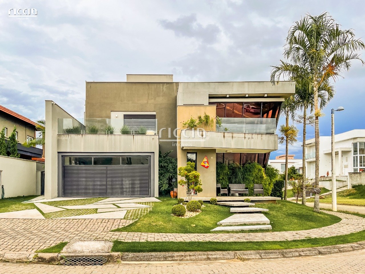 Casa em Condomínio em Urbanova, São José dos Campos - Riccio Imóveis