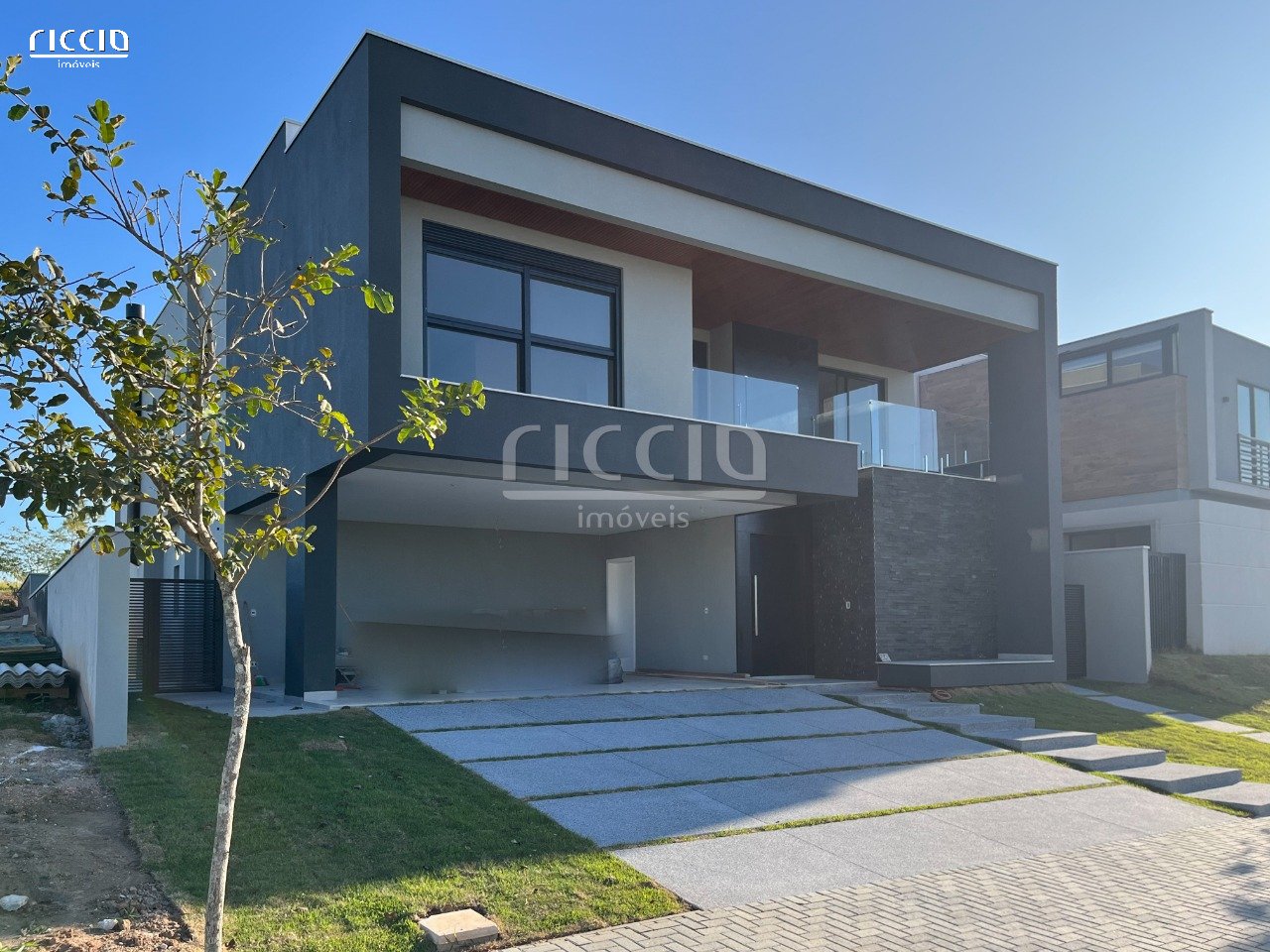 Casa em Condomínio em Urbanova, São José dos Campos - Riccio Imóveis