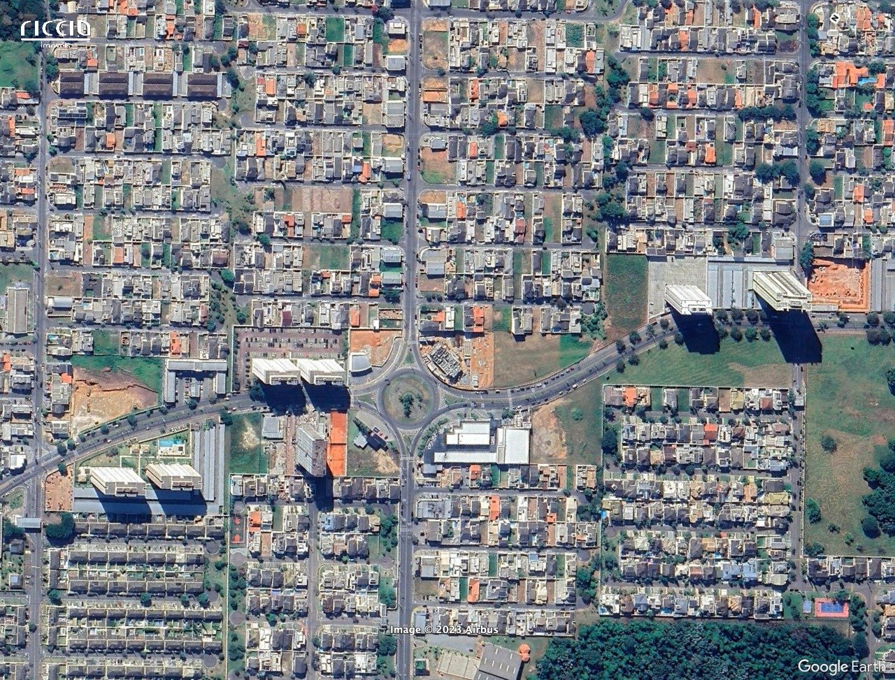 Terreno em Villa Branca, Jacareí - Riccio Imóveis