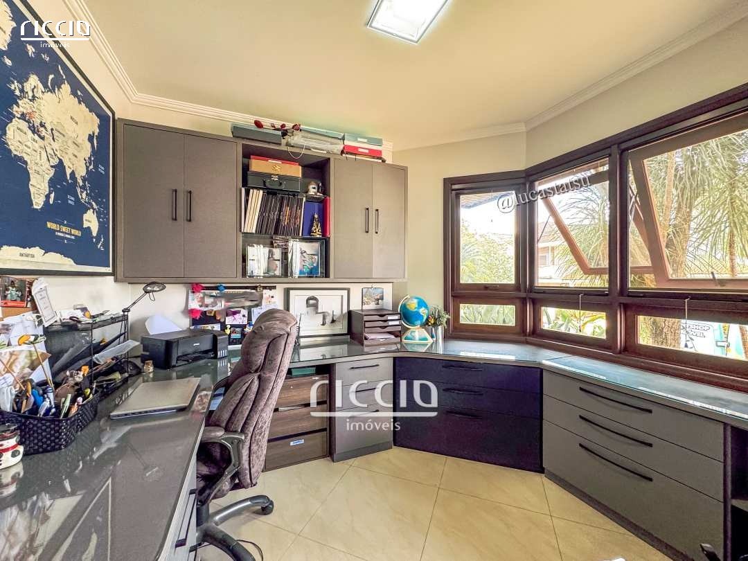 Casa em Condomínio em Jardim Aquarius, São José dos Campos - Riccio Imóveis